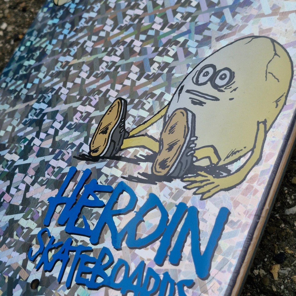 Heroin Skateboards Symmetrical Holo Egg 9.25 Deck - Skateboard - Decks - Rollbrett Mission